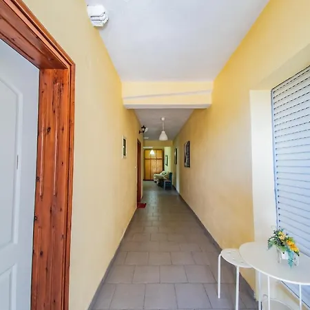 Lia * Skála Marión